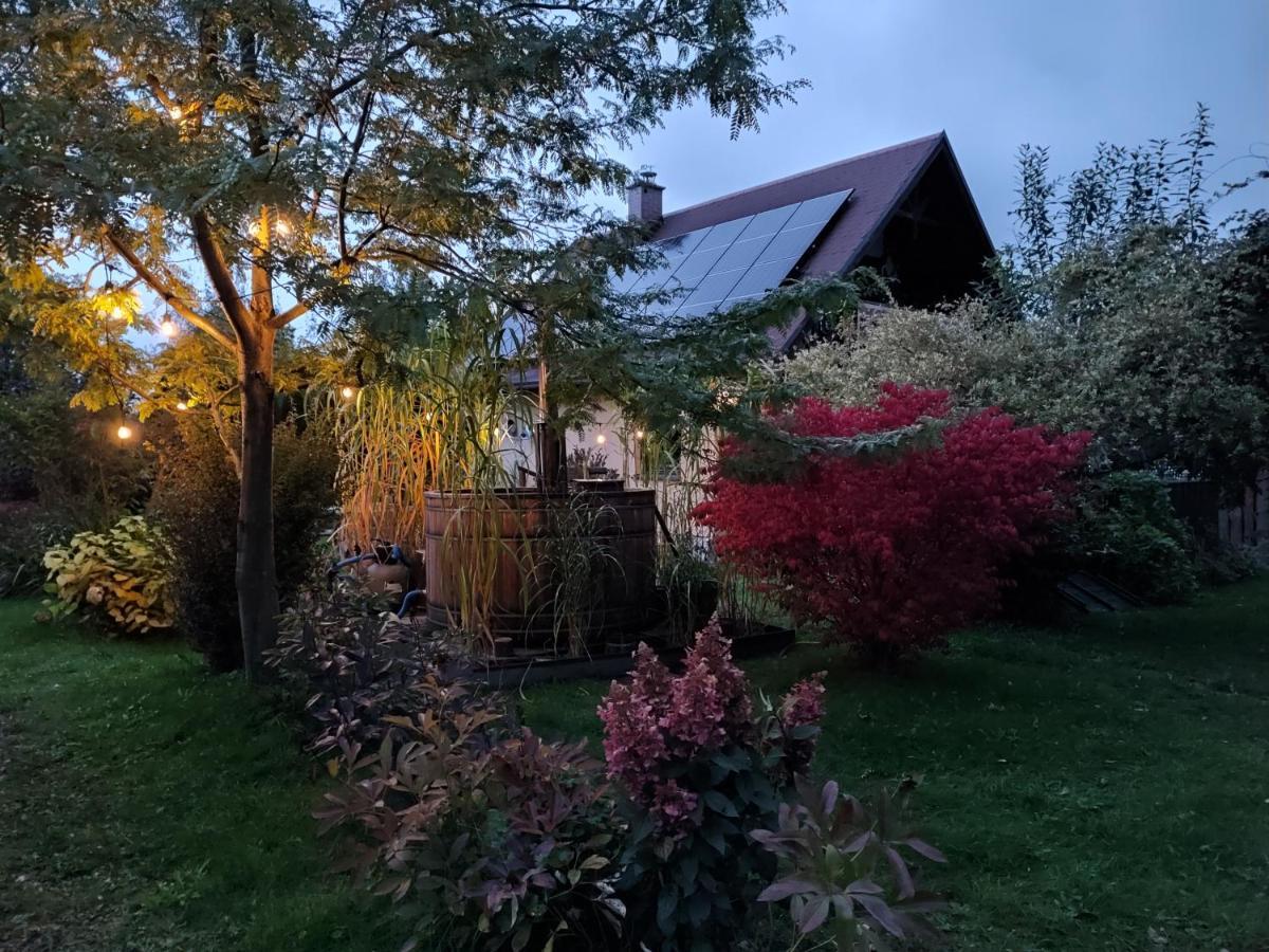 Smyrkowy Dom Z Kominkiem Z Goraca Balia Kolo Karpacza Janowice Wielkie Dış mekan fotoğraf